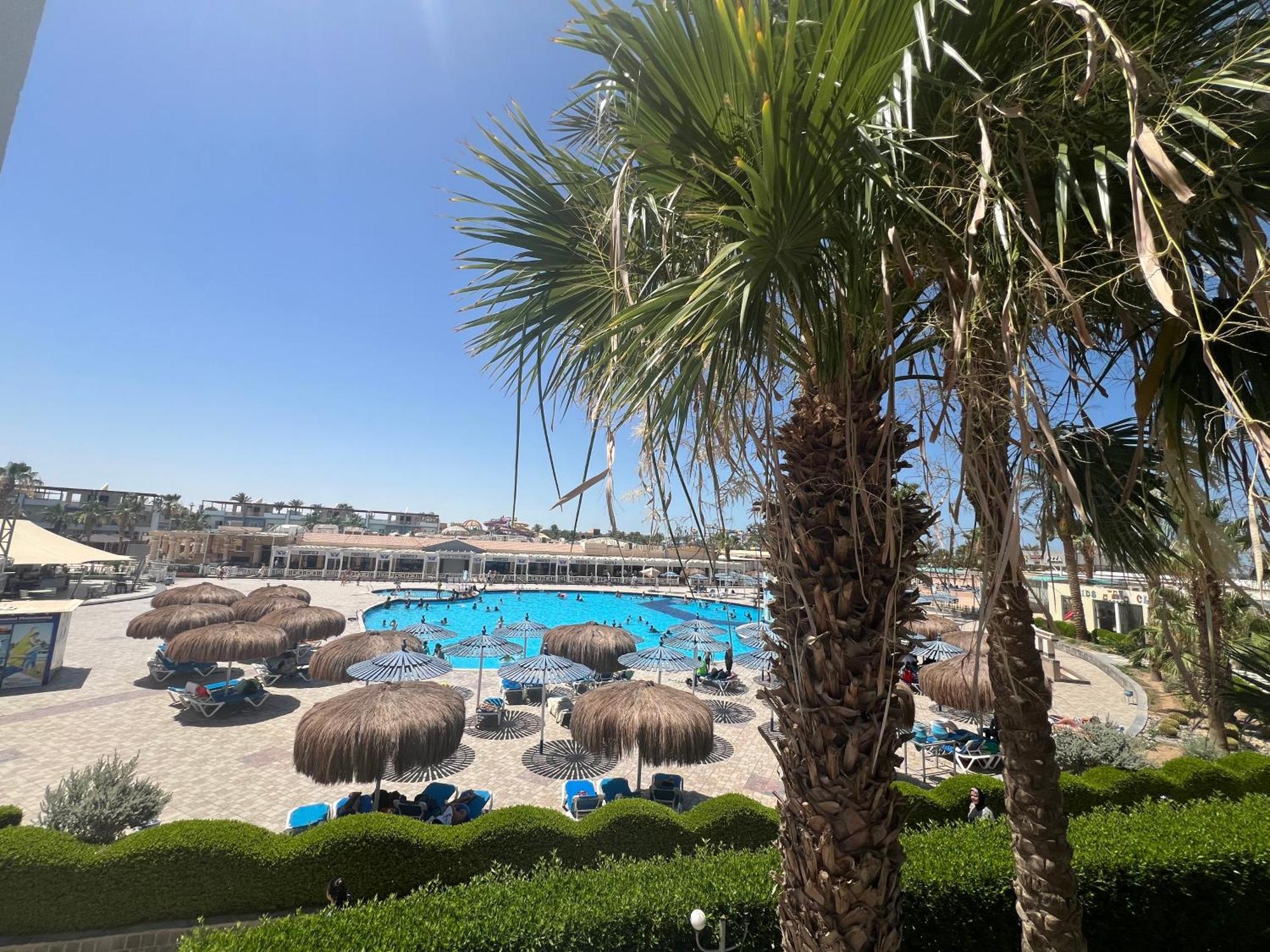 Chalet In Mirage Resort Bay Resort & Aqua Park Hurghada Buitenkant foto